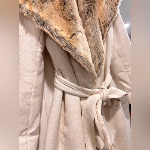 ALFANI BELTED FAUX-FUR COLLAR COAT - Picture 3 of 5